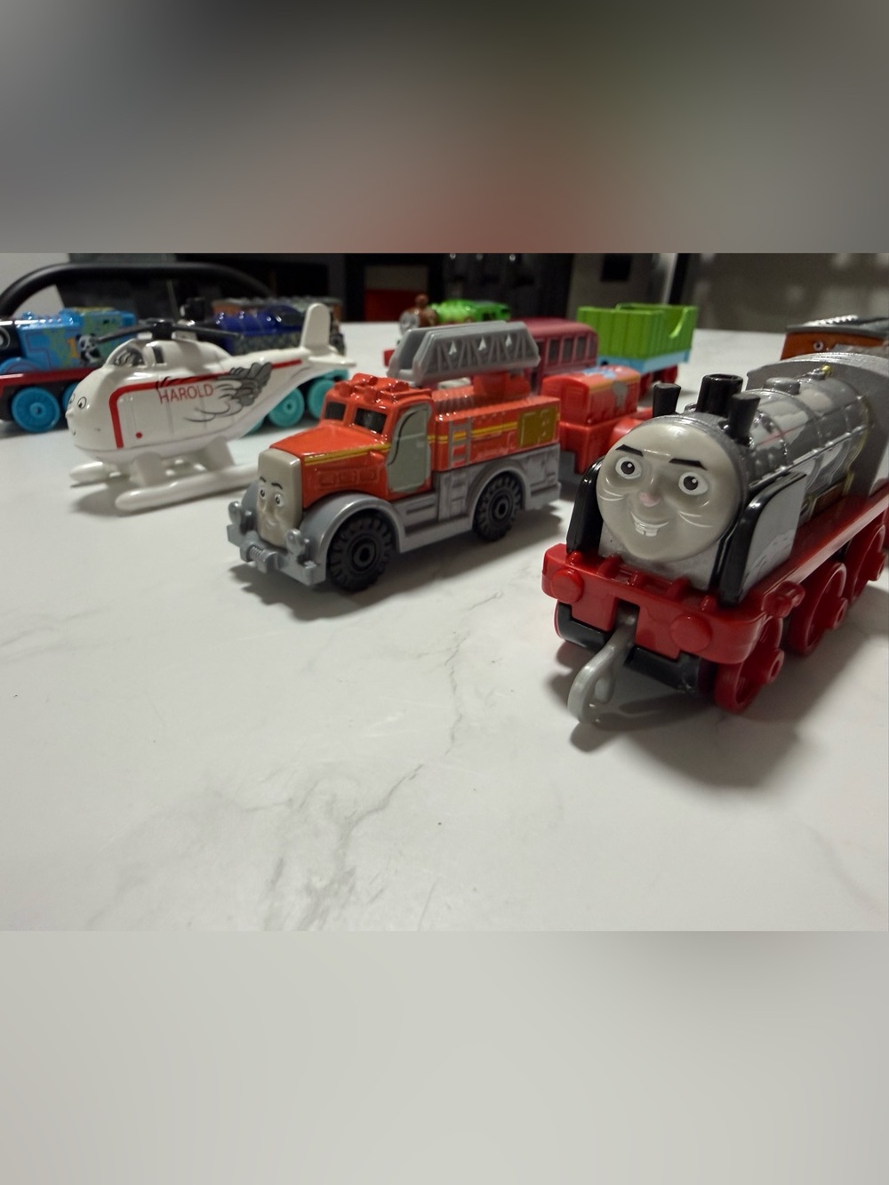 Thomas & Friends Mixed Engines & Vehicles - Red, Green, Blue, Silver, Orange - Picture 2 of 5